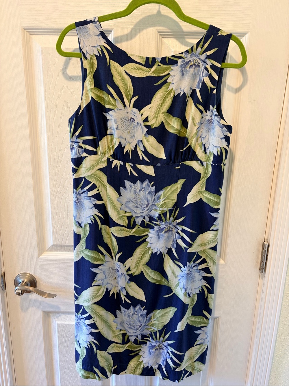 Tommy Bahama 100% Silk & Lining Floral Dress